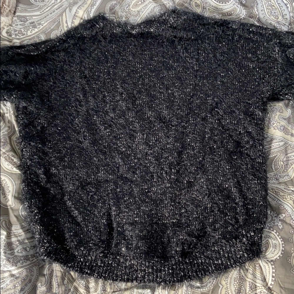 Sweater - Picture 4 of 7